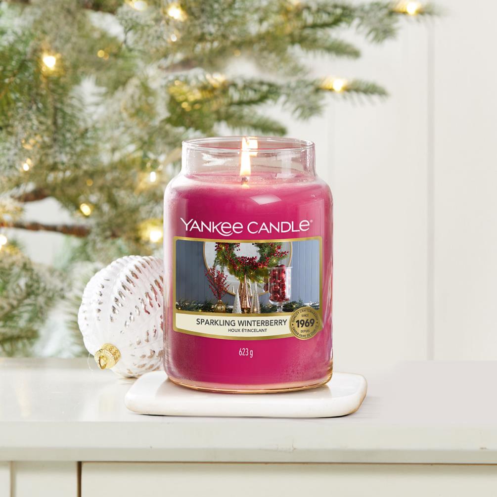 Yankee Candle Sparkling Winterberry Large Jar Extra Image 1